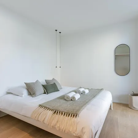 Appartement New And Modern In *