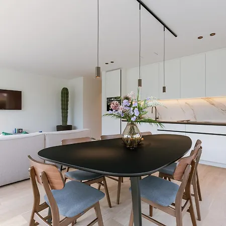 Appartement New And Modern In *